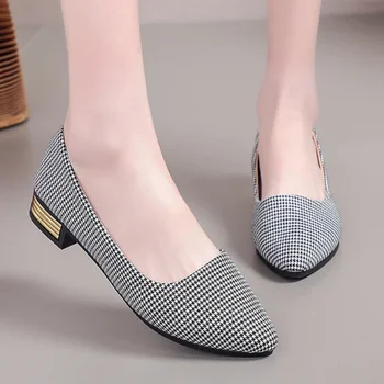 Дамски обувки за продажба 2024 Модни дамски обувки-лодка One Kick, есенни обувки на големия размер, с остър чучур във формата на кучешки лапи на малкия ниска пета